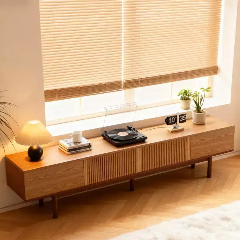 Meuble TV en bois naturel de 220 cm avec portes à lattes, pour téléviseurs jusqu'à 90"