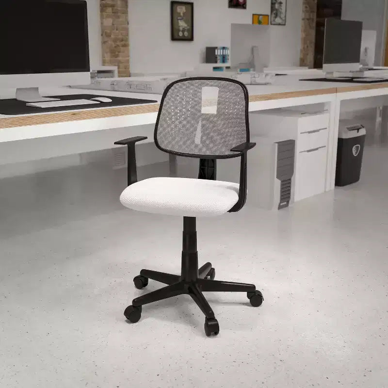 Fauteuil de bureau pivotant noir/gris/blanc en maille mi-dossier avec accoudoirs fixes, pour 1 personne