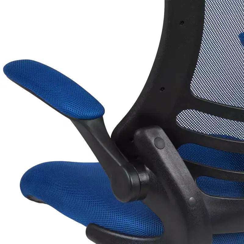 Fauteuil de bureau pivotant en maille à dossier mi-hauteur multicolore avec accoudoirs relevables, siège unique